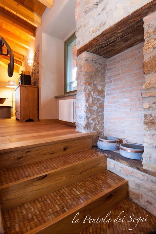 B&B La Pentola Dei Sogni 스칸조로씨아테 외부 사진